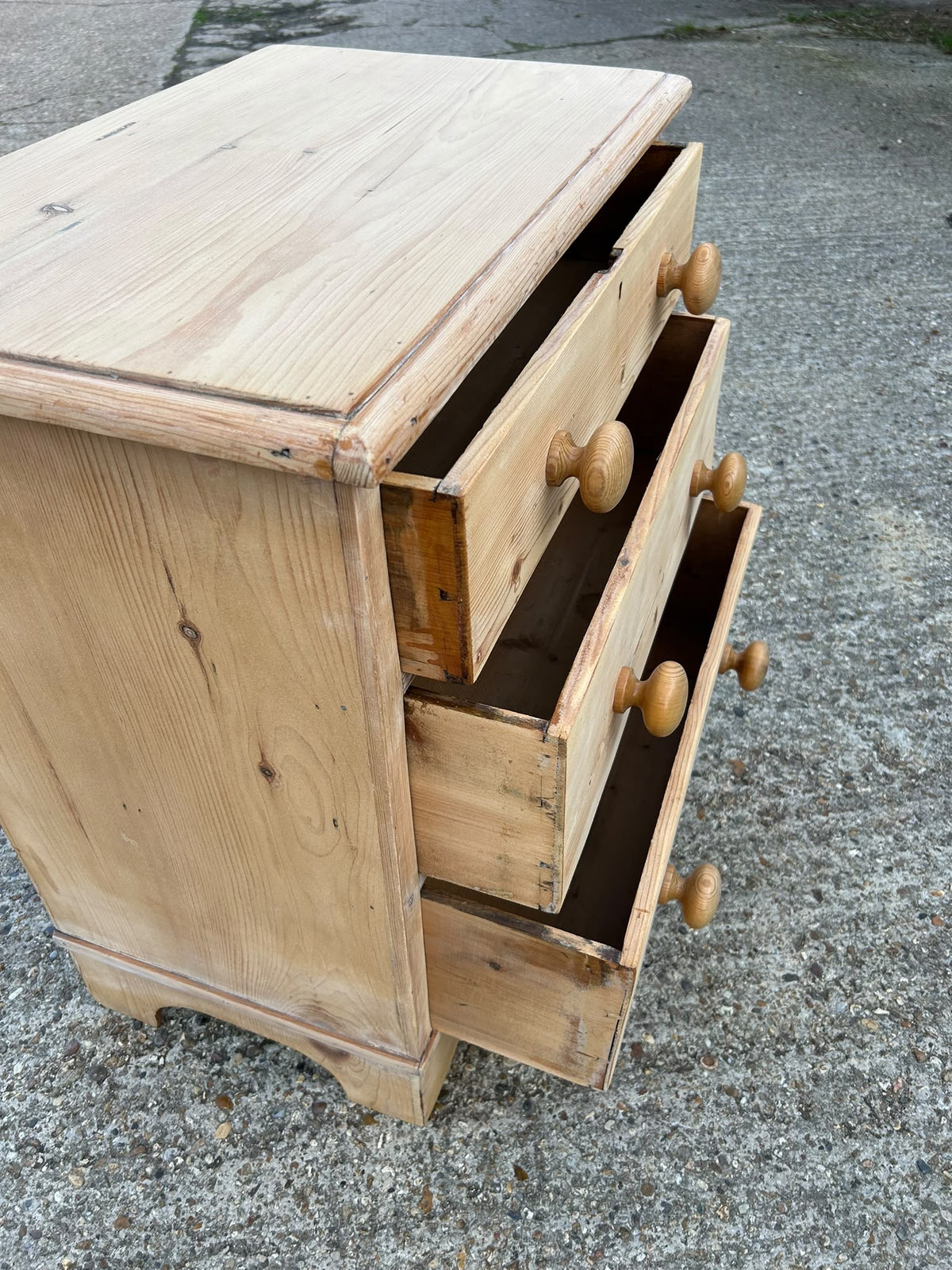Antique Edwardian Pine Chest of Drawers